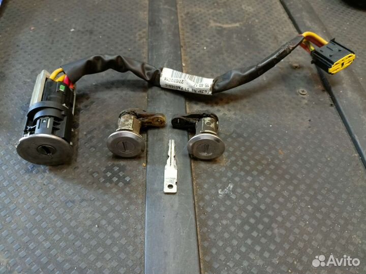 Лада Ларгус замок зажигания