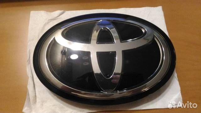 Стеклянная эмблема Toyota Land Cruiser 200, Prado