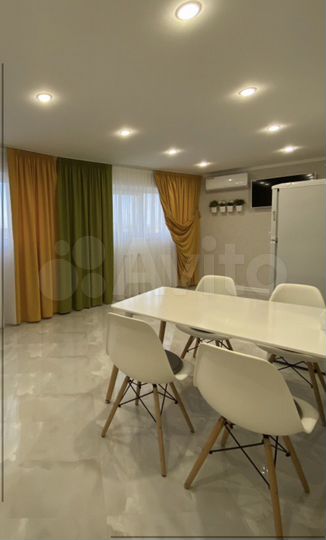 2-к. квартира, 60 м², 4/4 эт.