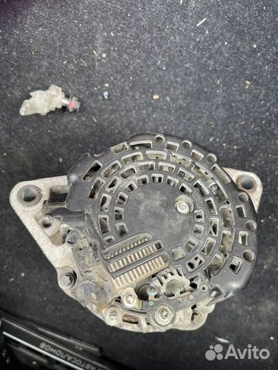 Генератор 373002F500 Hyundai / KIA