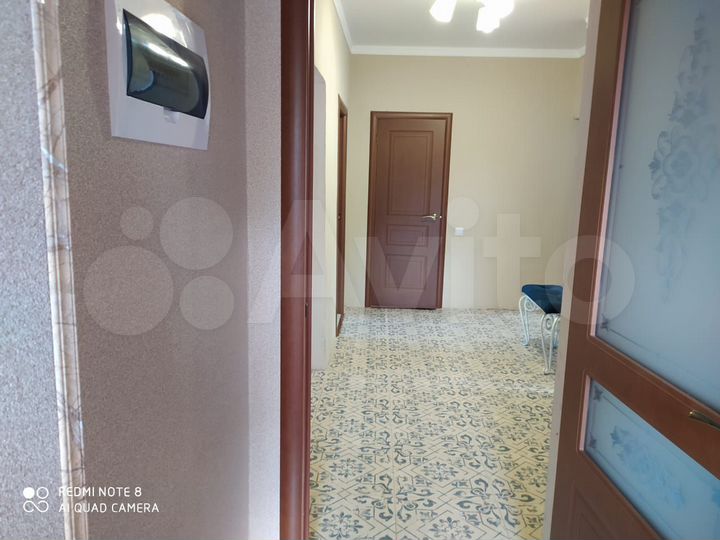 3-к. квартира, 92 м², 1/2 эт.