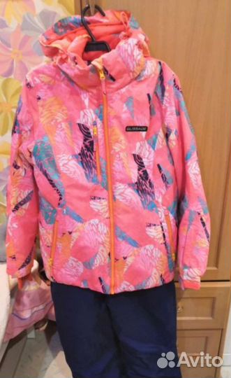 Куртка горнолыжная р. 140 + комбез