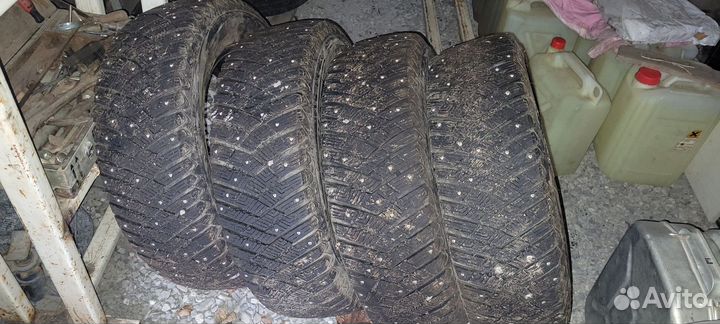 Goodyear UltraGrip 235/65 R17