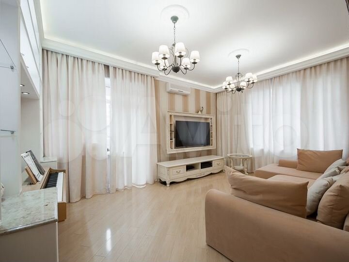 3-к. квартира, 83 м², 4/5 эт.