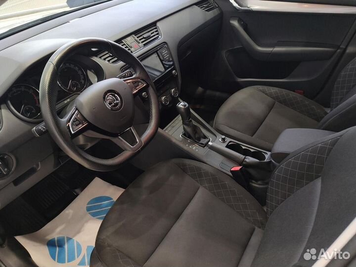 Skoda Octavia 1.6 AT, 2020, 48 900 км