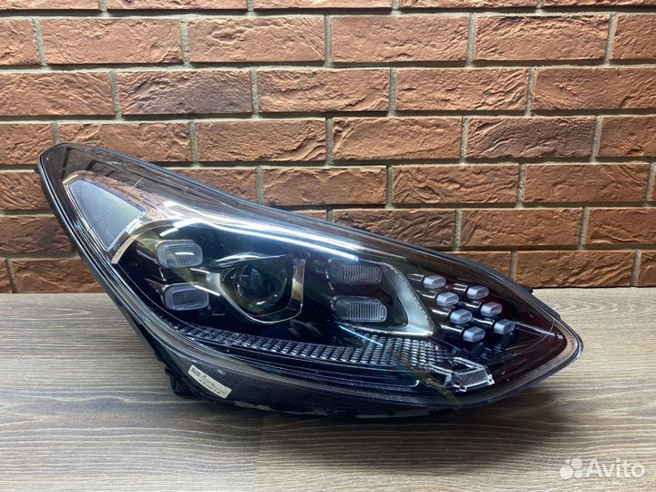 Фара правая Kia Sportage 4 Led Рестайл 2018-2021