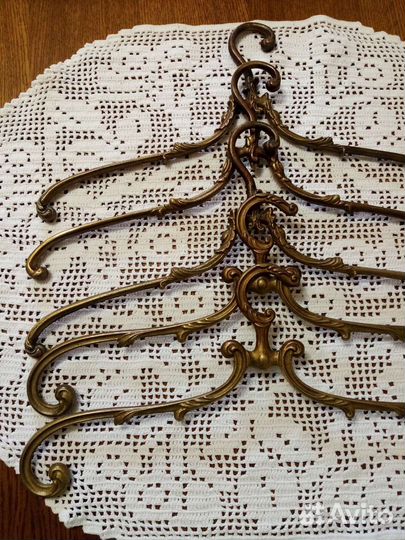 Плечики-вешалки бронзовые