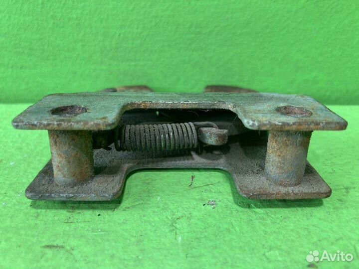 Замок вещевого ящика MAN TGA