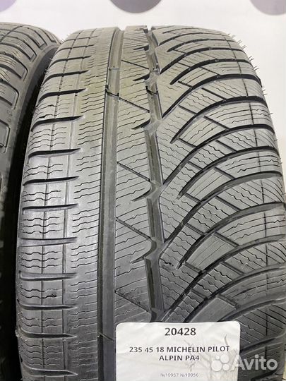 Michelin Pilot Alpin PA4 235/45 R18