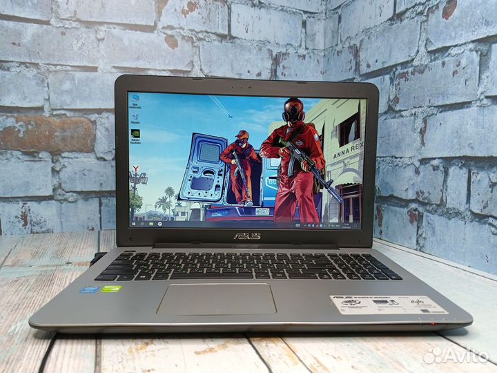 Игровой ноутбук Asus i3/2видеокарты/8Gb/SSD/HD