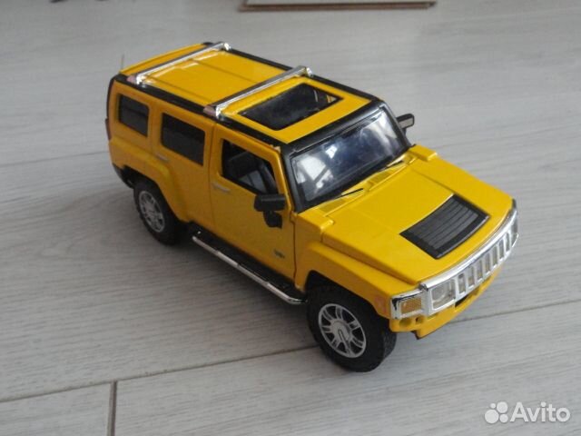 MSZ 1:24 Hummer H3 желтая свет звук