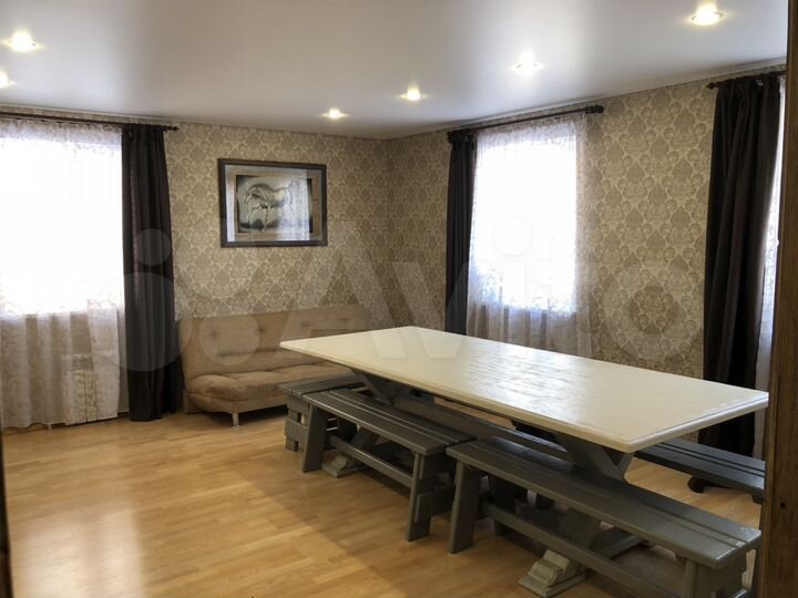 Дом 170 м² на участке 5 сот.