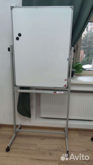 Доска-флипчарт на колесах 90х60 см