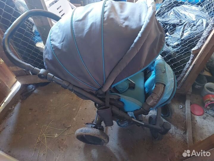 Прогулочная коляска