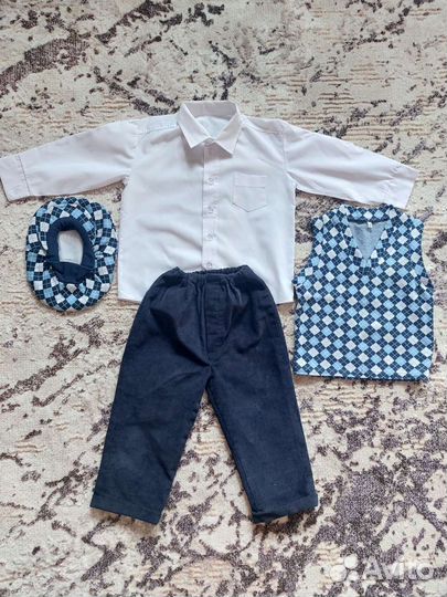 Костюм для мальчика новый 86 см