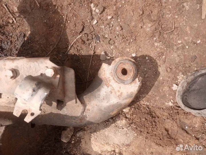 Подрамник Opel Vectra B