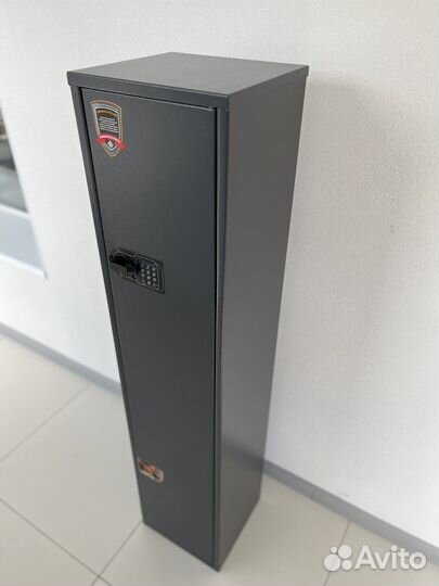 Оружейный сейф Чирок 1328 EL (Сокол EL)