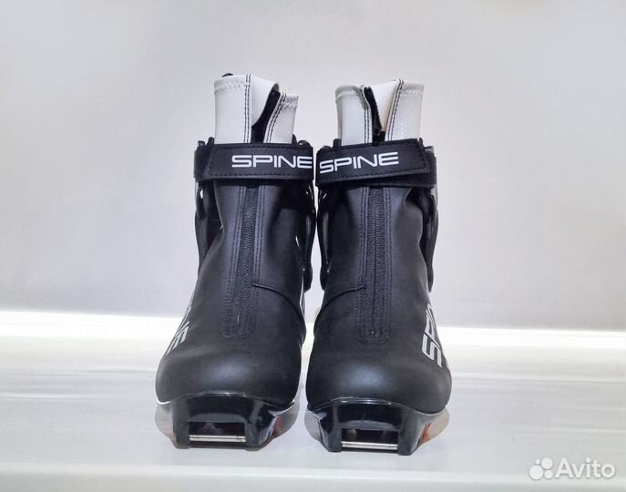 Лыжные ботинки Spine concept skate