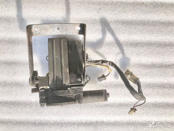 Yamaha FJR 1300 03 привод ветрового стекла