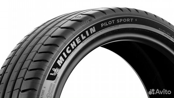 Michelin Pilot Sport 5 235/45 R18