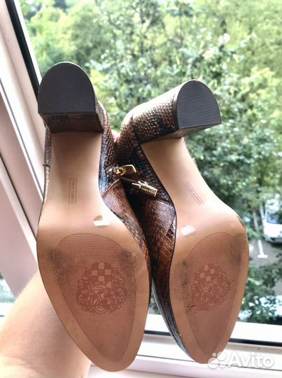 Ботильоны Vince Camuto