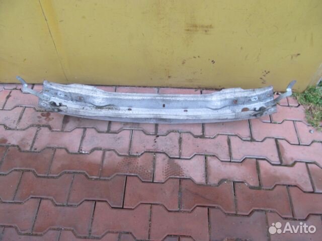 Усилитель переднего бампера Audi A4 B6 2001-2005