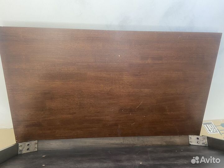 Продам стол