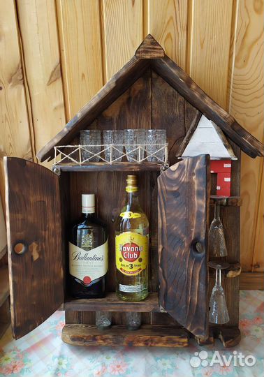 Предмет интерьера. Настенный мини- бар
