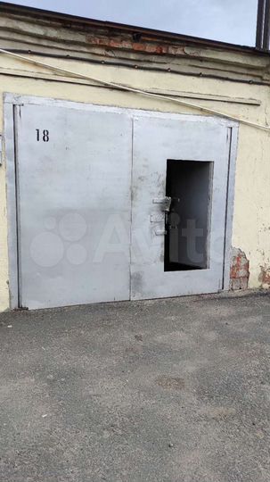 Гараж, > 30 м²