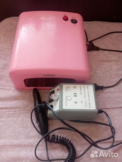 Лампа и машинка для маникюра