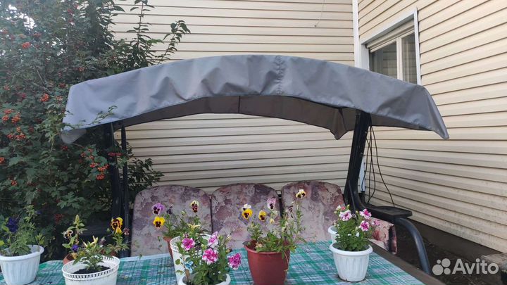 Крыша на качелю