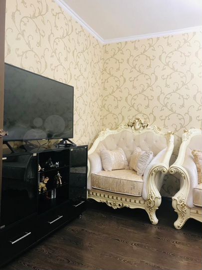 2-к. квартира, 60 м², 8/9 эт.