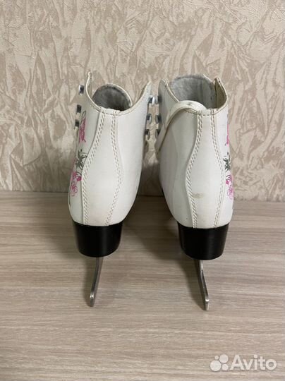 Детские коньки