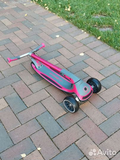 Самокат Globber Ultimum трехколесный