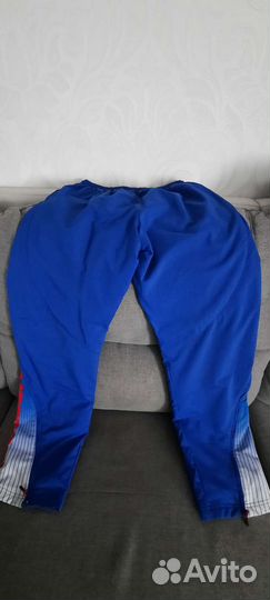 Продам спортивный костюм