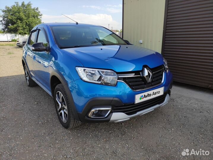 Renault Logan Stepway 1.6 CVT, 2021, 28 200 км