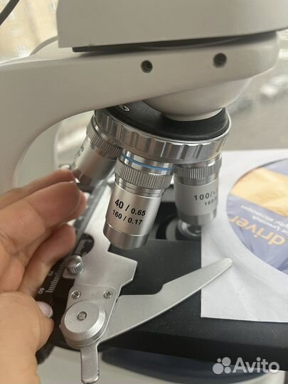 Микроскоп цифровой Levenhuk