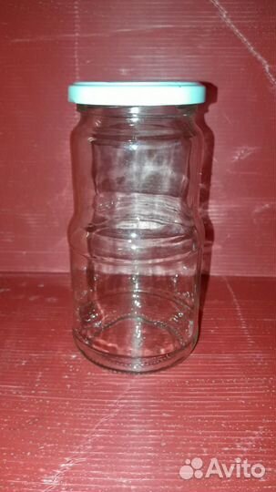 Банки стеклянные с крышкам завинчивающееся,40 штук