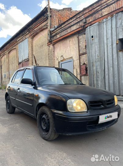 Nissan March 1.0 AT, 2001, 211 000 км