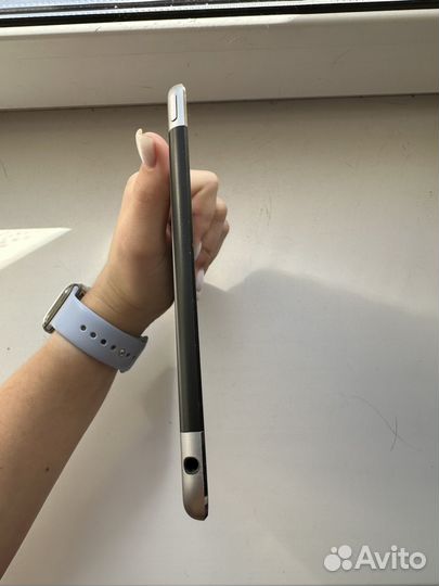 iPad mini 4 wifi - cellular 64gb
