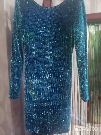Платье с пайетками