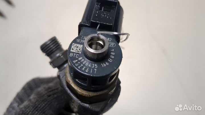 Форсунка топливная Audi Q5, 2011