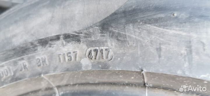 Pirelli P Zero 275/45 R21 и 315/40 R21