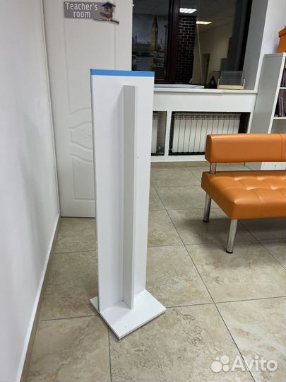 Стойка для рекламы