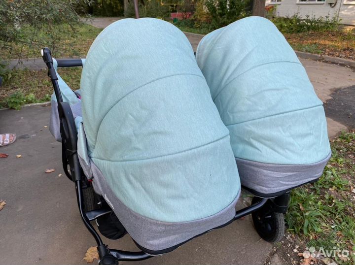 Коляска для двойни