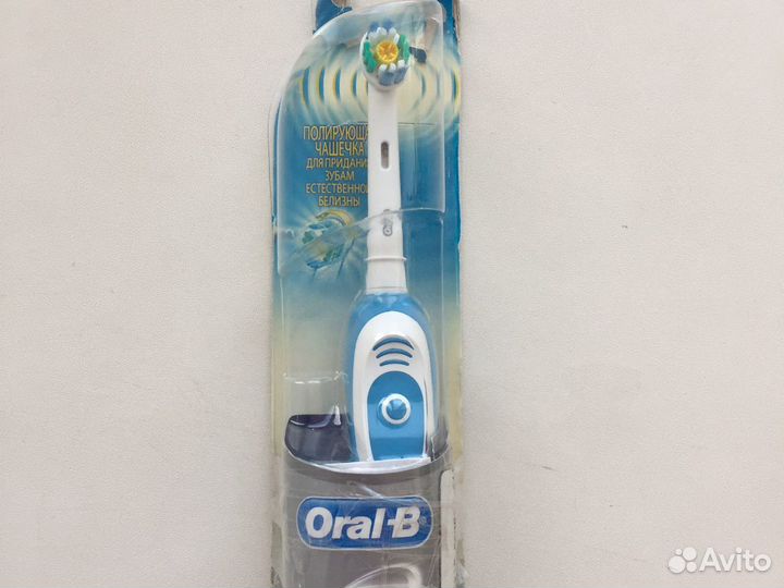 Электрическая зубная щётка Oral-B