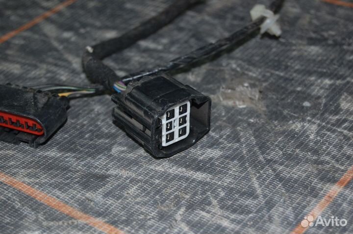 Проводка двери задней левой - Ford Focus 3