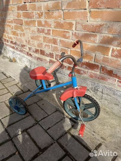 Детский трехколесный велосипед