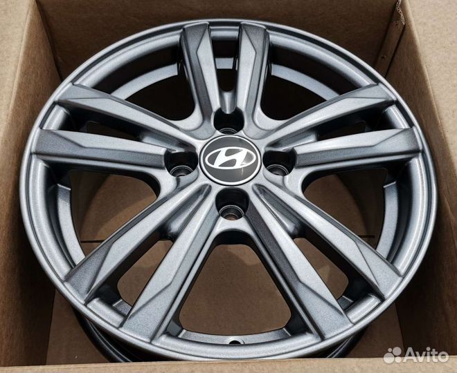 Hyundai Solaris, Kia Rio R15 новые