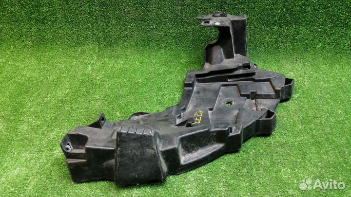 Крепление бампера Renault Fluence Правое Переднее